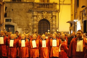 Sulmona (Aq). Venerdi Santo. Edizione 2013. Processione, il Coro.